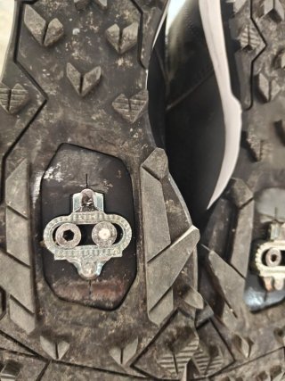Zapatillas ciclismo MTB 42 con calas y pedales