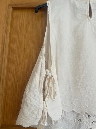 Crop Top Zara bordado blanco