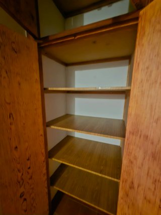 Armario empotrado de madera