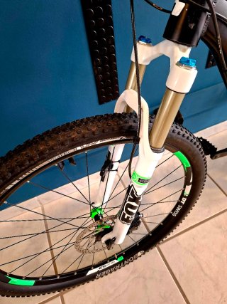 Bicicleta Cube LTD 29 10v