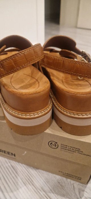 Sandalias Clarks Piel Plataforma Marrón