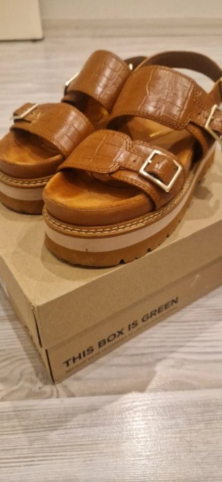 Sandalias Clarks Piel Plataforma Marrón