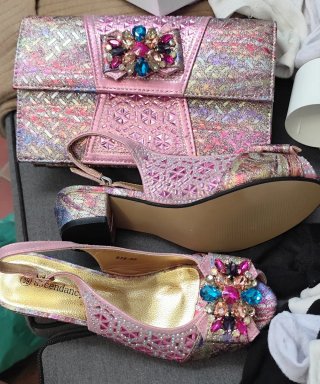 Conjunto bolso y zapatos fiesta brillantes