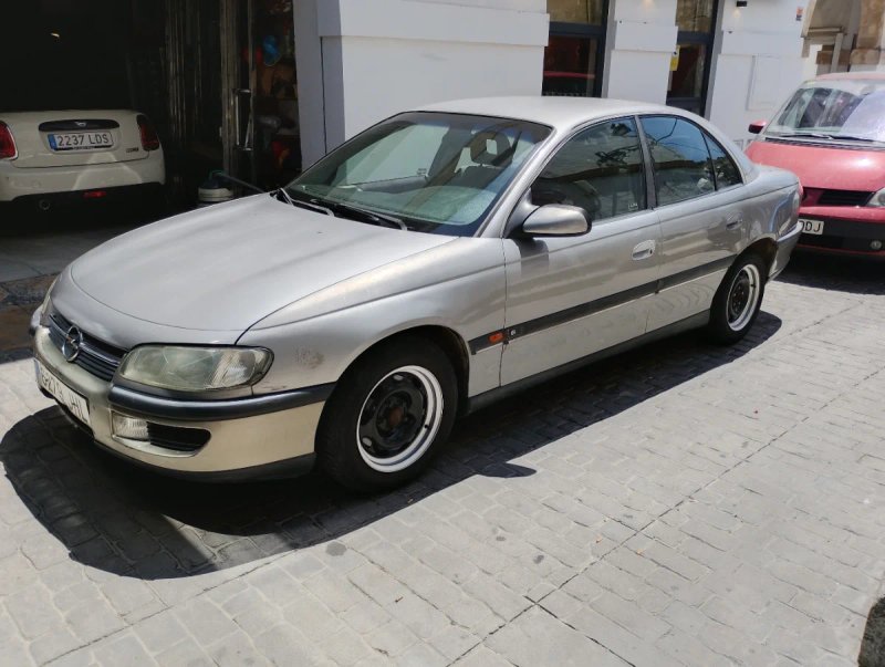 Opel Omega 1995 - foto 1