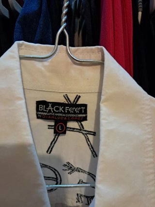 Camicia Black Feet Salamandra con pietre cucite