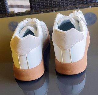 Zapatillas deportivas talla 40