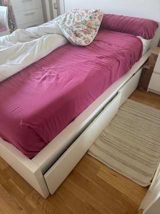 Struttura letto MALM Ikea con cassetti e rete
