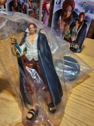 Figura Shanks The Shukko One Piece Banpresto