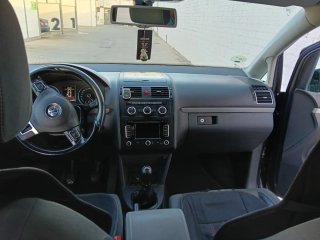 Volkswagen Touran 2012