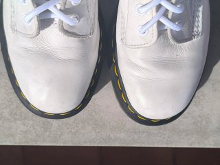 Botas Dr Martens 10 agujeros n 38 blanco roto