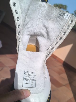 Botas Dr Martens 10 agujeros n 38 blanco roto