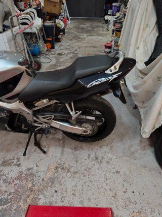 Honda CBR 600 F4i Plata