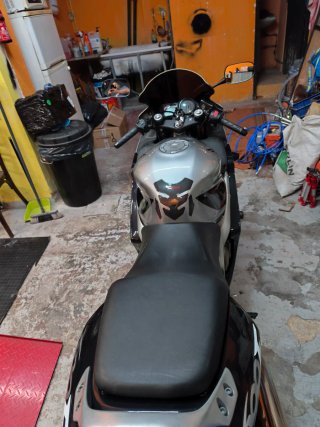 Honda CBR 600 F4i Plata