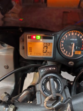 Honda CBR 600 F4i Plata