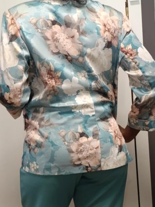 Americana floral sin estrenar
