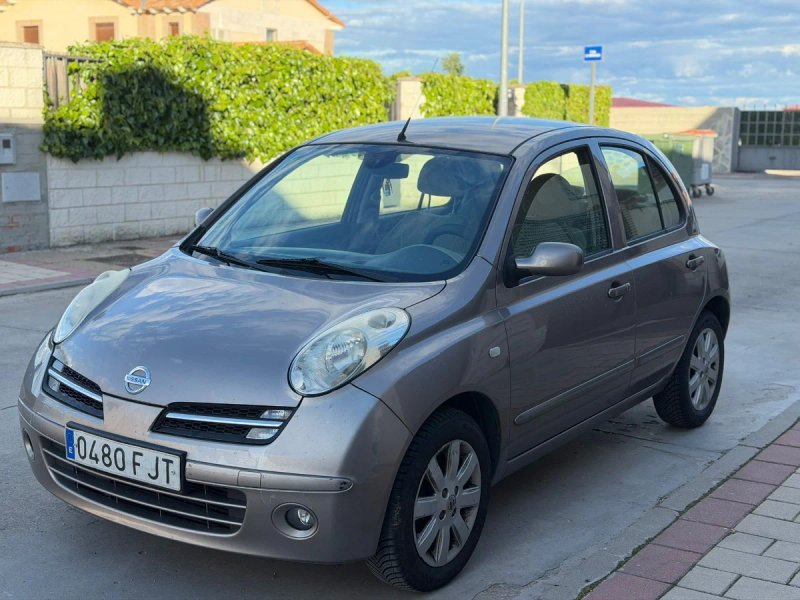 Nissan Micra 2005 - foto 1