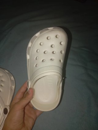 Zuecos blancos