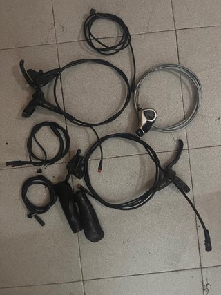 Frenos Hidráulicos Delantero y Trasero
