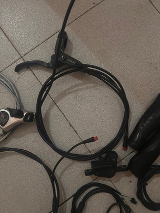 Frenos Hidráulicos Delantero y Trasero