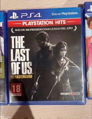 Consola PS4 (PlayStation 4) Negra + 4 Juegos