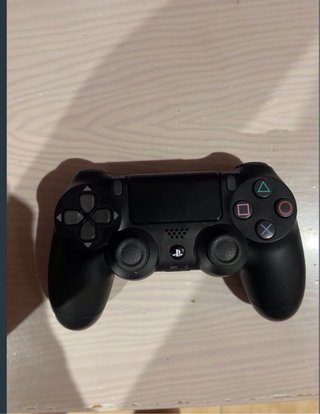 Consola PS4 (PlayStation 4) Negra + 4 Juegos