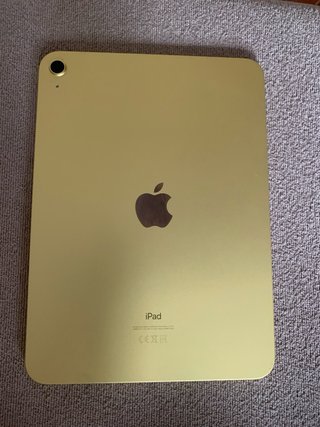 iPad 10ª gen 64GB Giallo Wi-Fi + Accessori