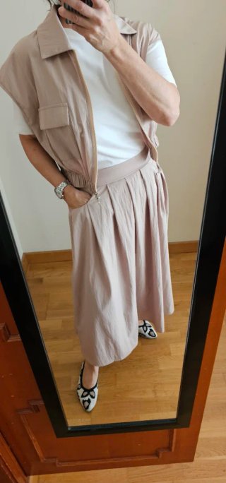 Conjunto Falda y Chaleco T.L Beige
