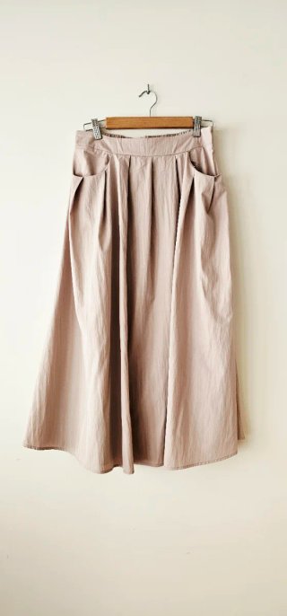 Conjunto Falda y Chaleco T.L Beige