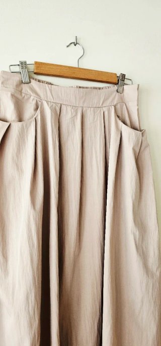 Conjunto Falda y Chaleco T.L Beige