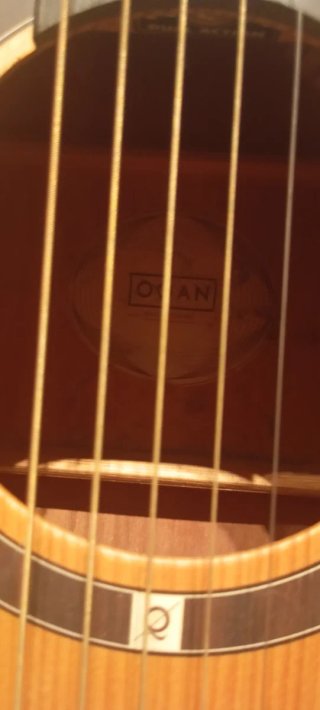 Guitarra Electroacústica + Bafle