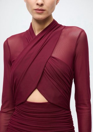 Vestido cruzado de malla burgundy