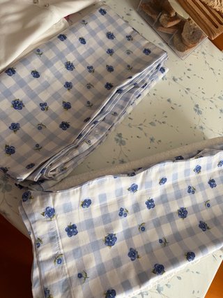 Juego de cama y cojines con relleno