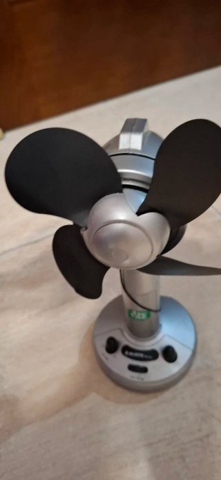 Ventilador y Radio Majestic a Pilas