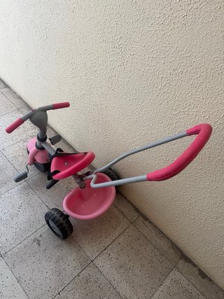 Triciclo Smoby Rosa con Empujador