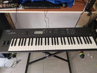 Teclado Yamaha SO3