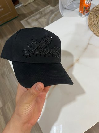 Gorra Amiri Negra con Pedrería