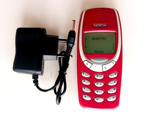 Nokia 3310 + Batteria NUOVA + Caricatore - Rosso