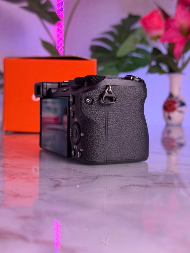 Sony A6700 (1k Disparos)