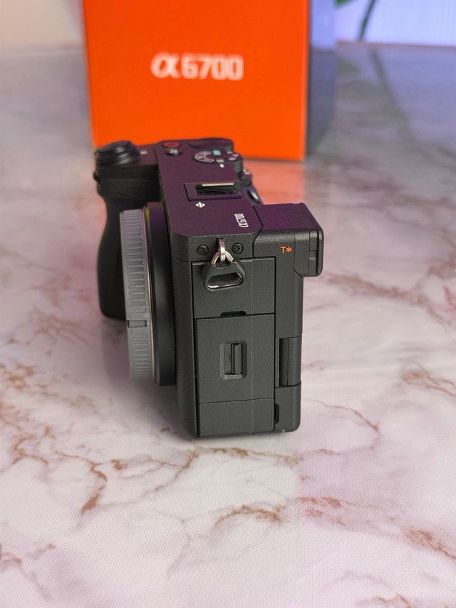 Sony A6700 (1k Disparos)