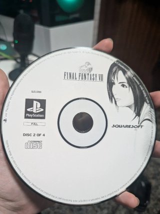 Final Fantasy VIII - 4 Dischi PS1 (PAL)