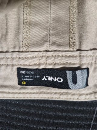 Pantalones ONLY beige talla 38