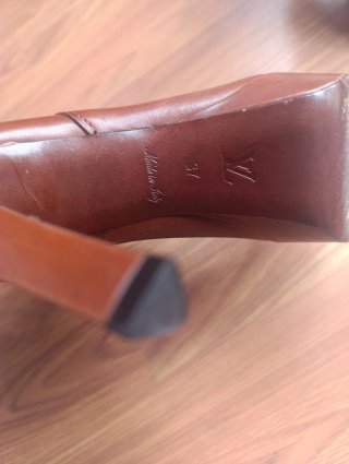 Botas Louis Vuitton Talla 37 Marrón