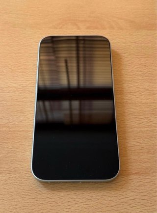 iPhone 15 Verde