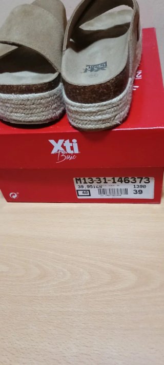 Sandalias Beige Talla 39