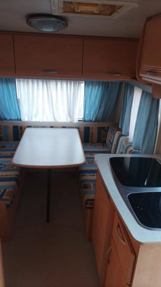 Caravana Sterckeman Starlett 370 - 750kg 4 plazas