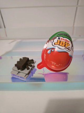 Kinder Joy Minecraft Figura Araña