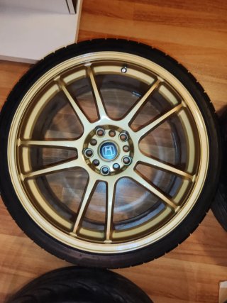 Llantas con neumáticos Tenzo R BC5 Doradas