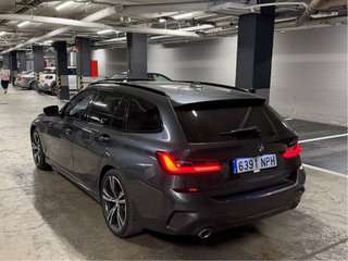 BMW 330e