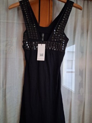 Blusa Giovanna Milano Negra Tachuelas