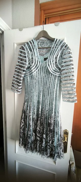 Vestido de fiesta con chaqueta